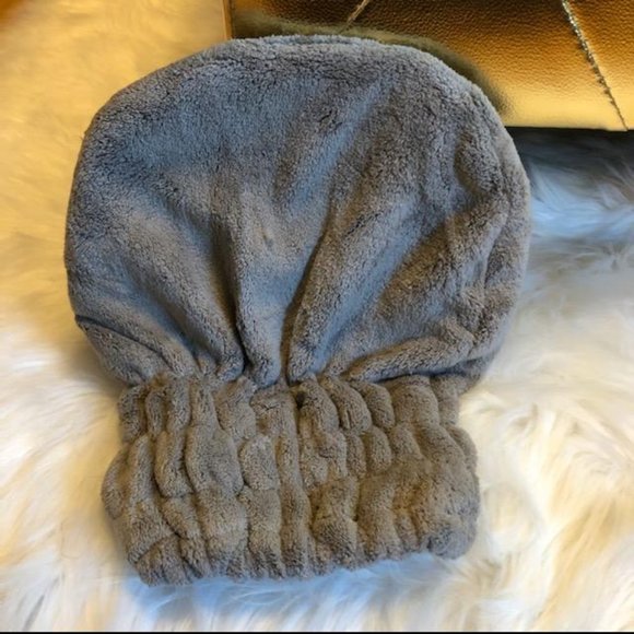 Chloe + Olie Sloth Hair Towel - Picture 4 of 5